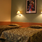 Kahden hengen huone erillisillä vuoteilla