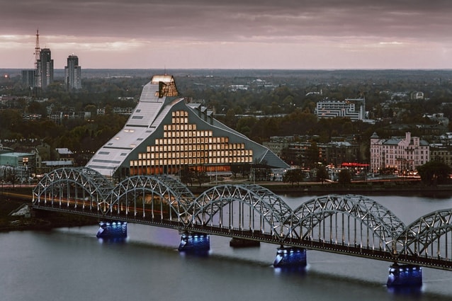 Latvia-Riika-Kansalliskirjasto-001