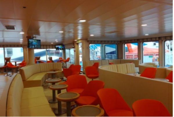 Jos matkustat omalla autolla - muista lauttavaraus