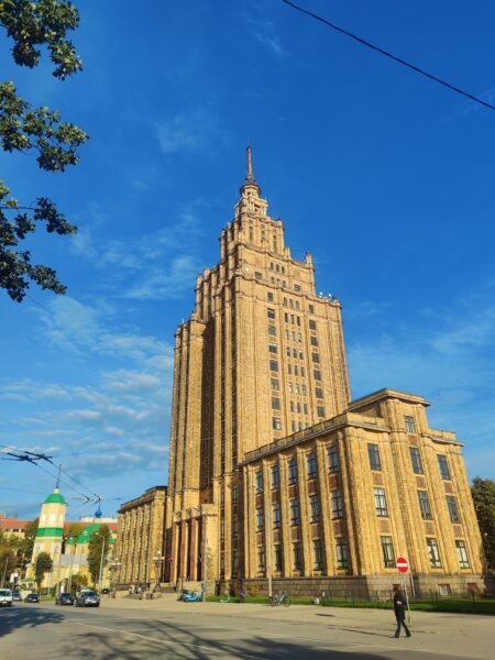 Näköalatorni - ”Stalinin hammas” 