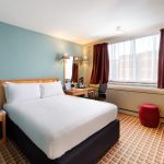 Standard huone parivuoteella