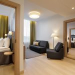 Centennial hotellin ZEN Deluxe huone