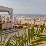 Ranta ja rantakahvila Jurmalassa