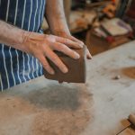 Savitöitä Siguldan linnakorttelissa