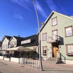 Rakveren historiallisella Pikk-kadulla sijaitseva ravintola Katariina Kelder