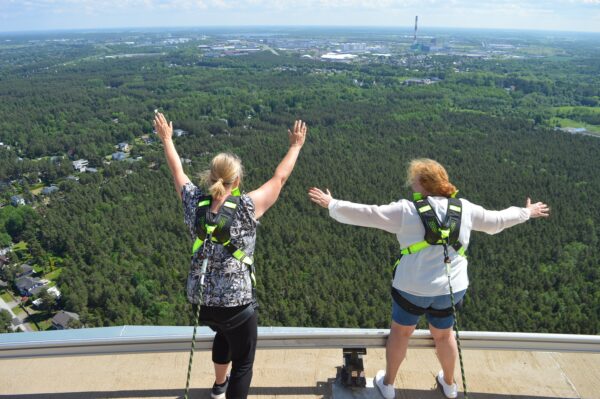 Kävelyllä 175m korkeudessa!