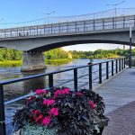 Narvan promedadi ja Narva-joen silta yli Venäjälle