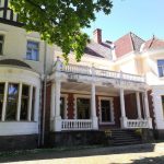 Olustveren jugendtyylinen kartano