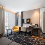 Deluxe Double vuodesohvalla, Mövenpick Hotel Tallinn