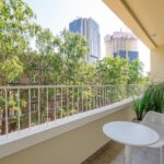 Superior-sviitin parveke, Mövenpick Hotel Tallinn