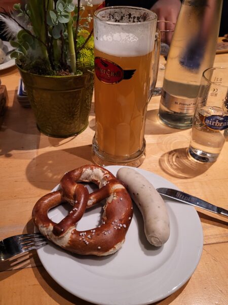 Airbäu - maailman ainoa lentokenttäpanimo