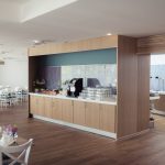 Aamisbuffet tarjoillaan kaunnissa ympäristössä