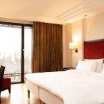 Superior huone puistonäköalalla