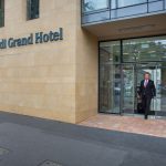 Hotellin sisäänkäynti