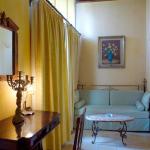 Junior sSviitin sohvanurkkaus