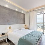 Sänky Superior huoneistossa Porto Kalamaki hotellissa