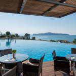 Allaskuva terassilta