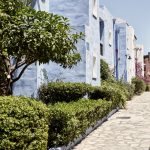 Hotellialueen kellotorni