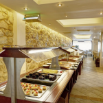 Kuva buffetpöydästä