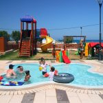 Lasten uima-allas ja leikkipaikka