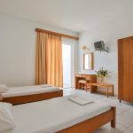 Kaksi vuodetta Standard huoneessa