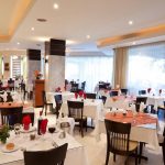 Hotellin ravintolasali