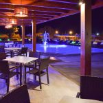 Allas ja terassi illalla