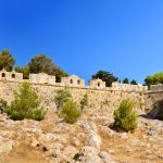 Fortezzan linnoituksen seinämä auringon paisteessa.