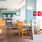 Aamiaisravintola tyhjänä