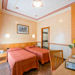 Kaksi vuodetta ja punaiset päiväpeitot