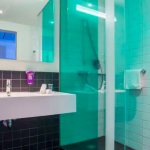 Vihreä suihkuseinä