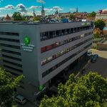 Ilmakuvaa Kalev Span harmaasta julkisivusta