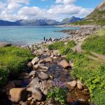 Henningsværin maisematie Lofooteilla