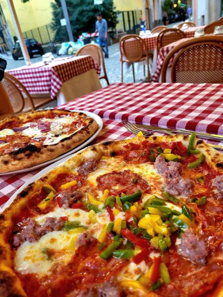 Pizzaa! Taverna Del Borgo & ihana Breran alue