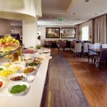 Clarion Hotel Tapton aamiaisbuffetin tarjontaa