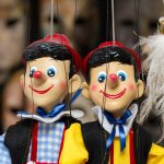 Roomassa voi kokea nukkuteatteriesitysten riemua.