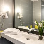 Classic-huoneen kylpyhuone