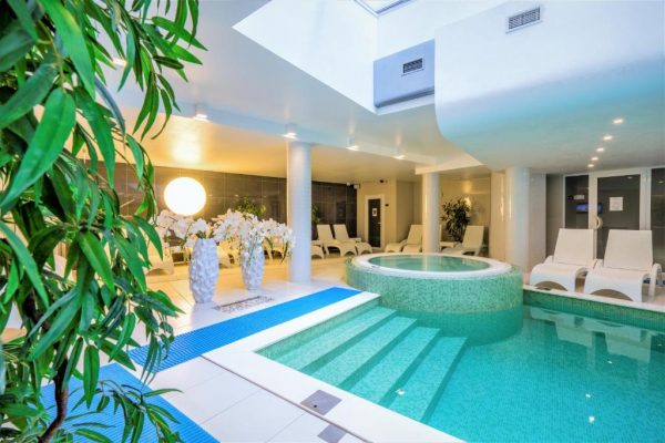 Wellton Centrum Hotel and Spa
