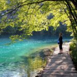 Näkymä järvipuiston maisemasta