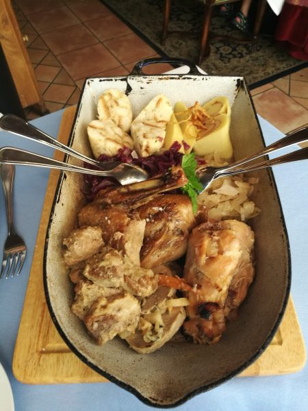 Perinteistä tšekkiläistä ruokaa