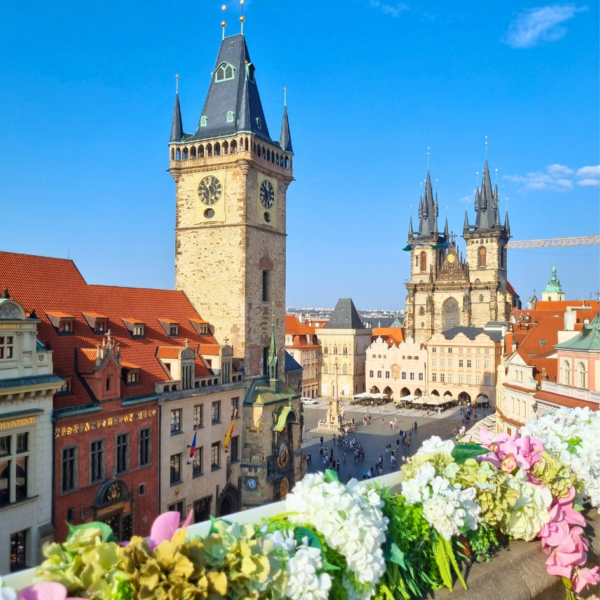 Ravintola mahtavalla näköalalla