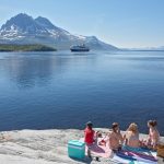 Piknikillä Hellassa