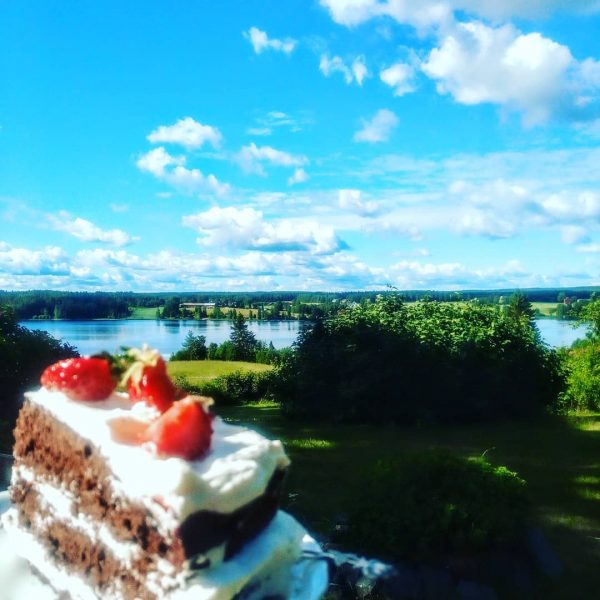 Pullaa ja perinnemaisemaa!