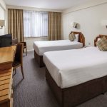 Huone erillisillä vuoteilla