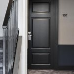 Hotellin käytävän yksityiskohtia