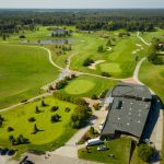 Golfkenttä ilmakuvassa