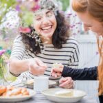 Kahvihetki Djurgårdenissa Tukholmassa