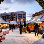 Pienet kojut kutsuvat ostoksille Riian joulutorilla