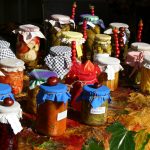 Tuliaiseksi paikallisia makuja Vilnan joulutorilta