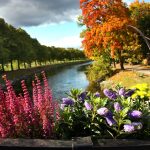 Djurgårdenin kanaali syysväreissä